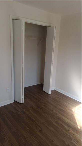 Building Photo - 1164 NY-32