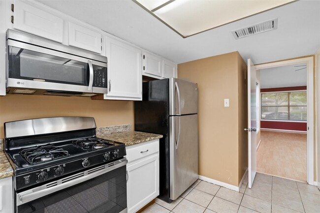 Building Photo - 2315 Woodstream Blvd