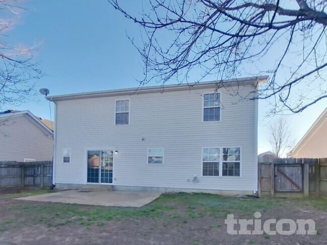 Building Photo - 3011 Deer Trail Dr