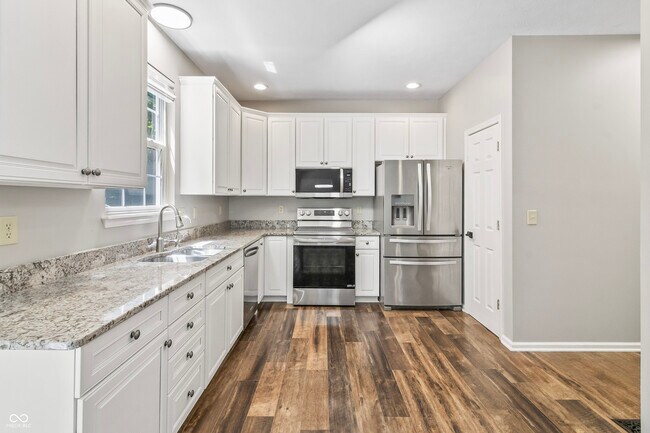 Building Photo - 11243 Catalina Dr