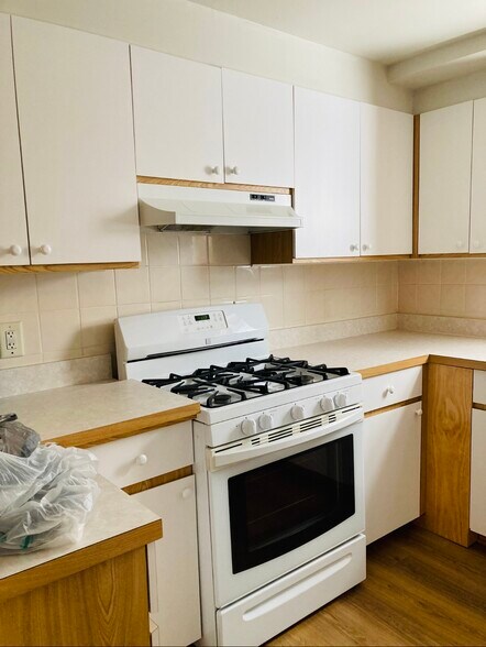 Building Photo - 4747 S Kildare Ave