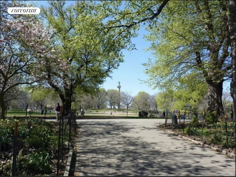 Building Photo - 206 Washington Park