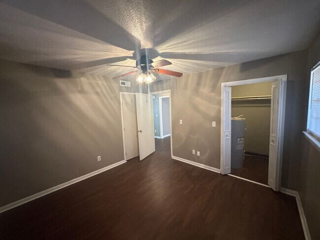 Building Photo - 77 Dolphin Ln