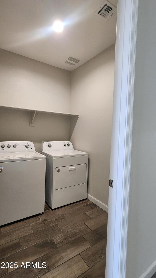 Building Photo - 37845 W Santa Barbara Ave