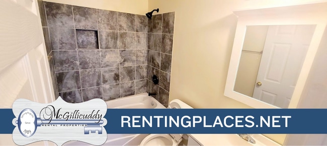 Building Photo - 1204 Holden Dr