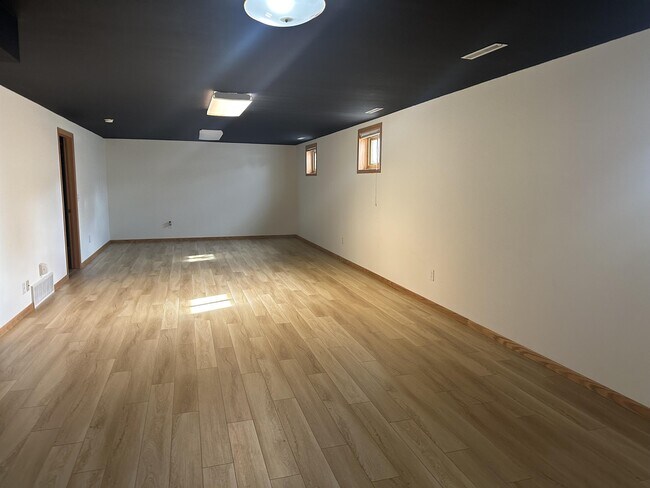 Building Photo - 3661 Granger Ave W