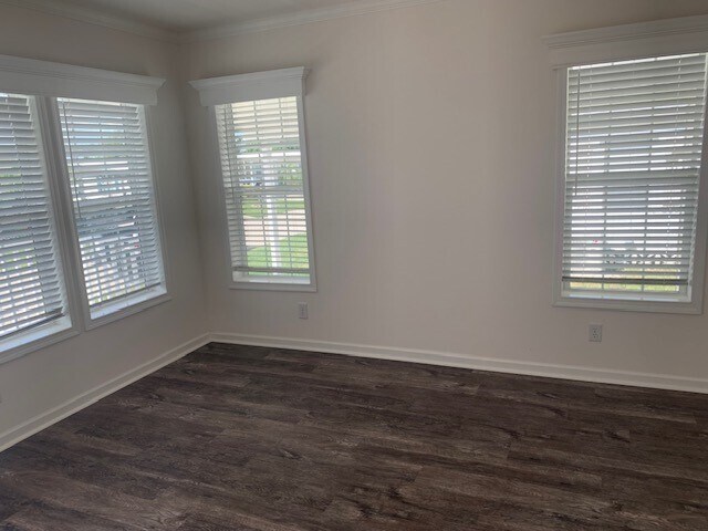 Building Photo - 39 Tao Ct