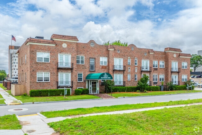 Building Photo - Baltimore Arms Apartments