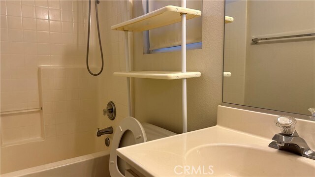 Building Photo - 8910 Newcastle Ave