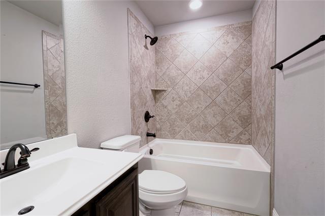 Building Photo - 531 Harvest Grove Dr