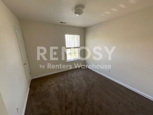 Building Photo - 11715 Harsworth Ln