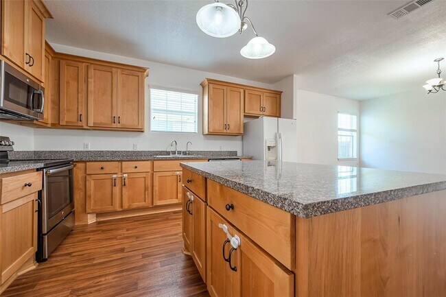 Building Photo - 5906 Yaupon Ridge Dr