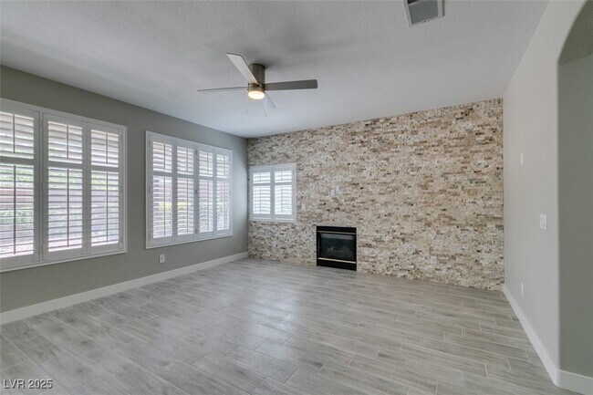 Building Photo - 2452 Silver Blossom Ln