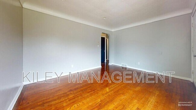 Building Photo - 16501 Fairmount Dr