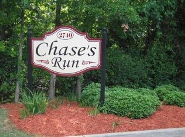 Building Photo - Gorgeous 3 BD 3 BA Townhome Located in Chase's Run!