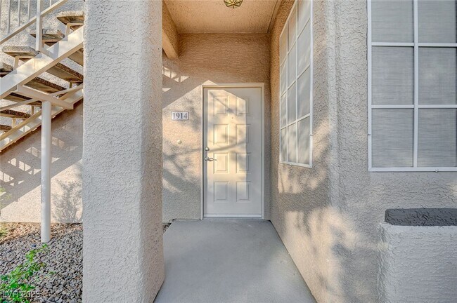 Building Photo - 75 N Valle Verde Dr