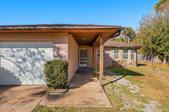 Building Photo - 247 Saldon Ln