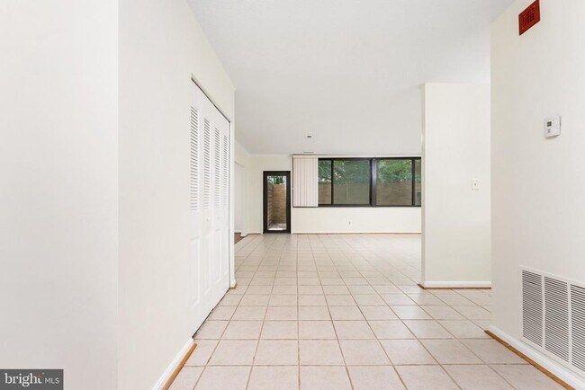 Building Photo - 3713 S George Mason Dr