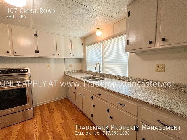 Building Photo - 107 Crest Rd