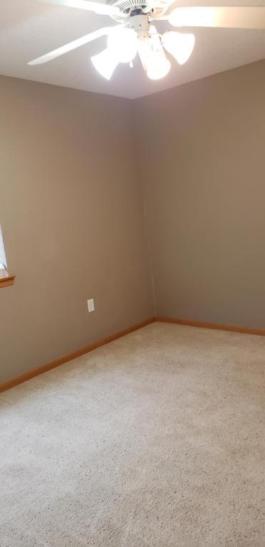 Building Photo - 405 Highland Ridge Dr