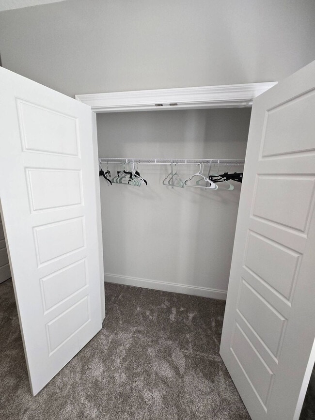 Building Photo - 13812 E El Bonito Dr