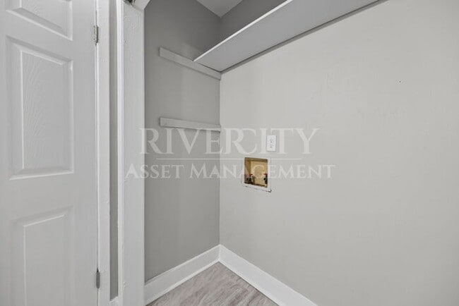 Building Photo - A Must See!!!!! Section 8 Friendly & Ready...