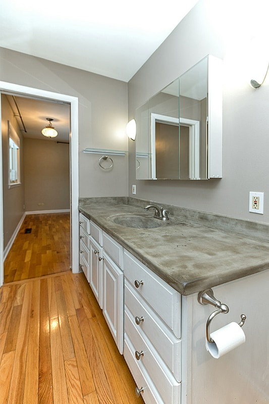 Building Photo - 4682 Huron Hill Dr