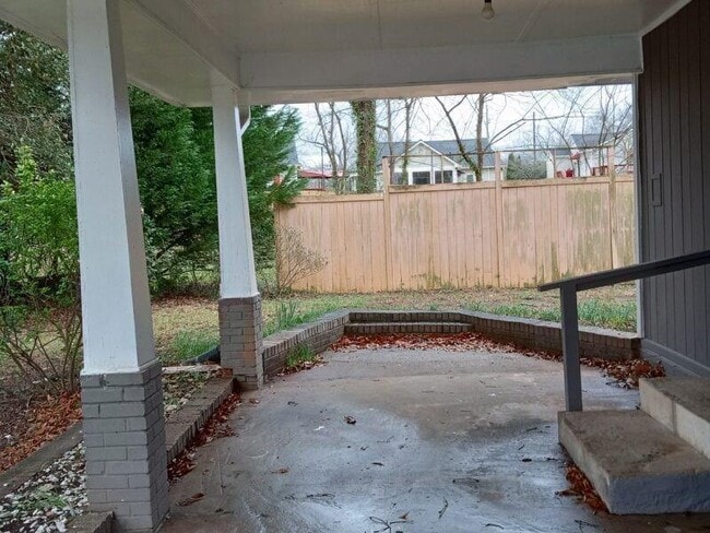 Building Photo - 3545 Orchard St