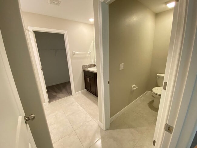 Building Photo - 4404 Eternal Prince Dr