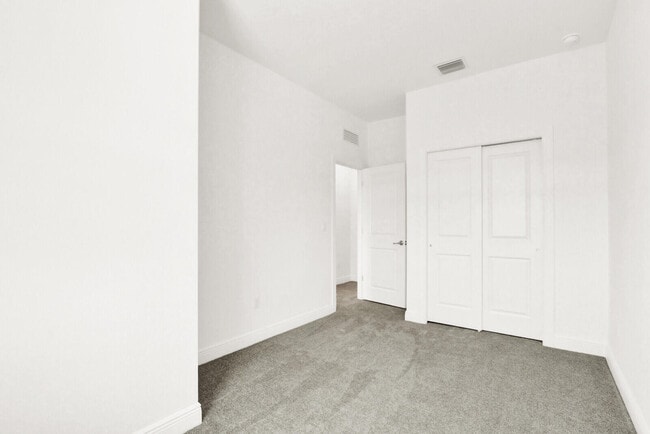 Building Photo - 7808 SW Cline St