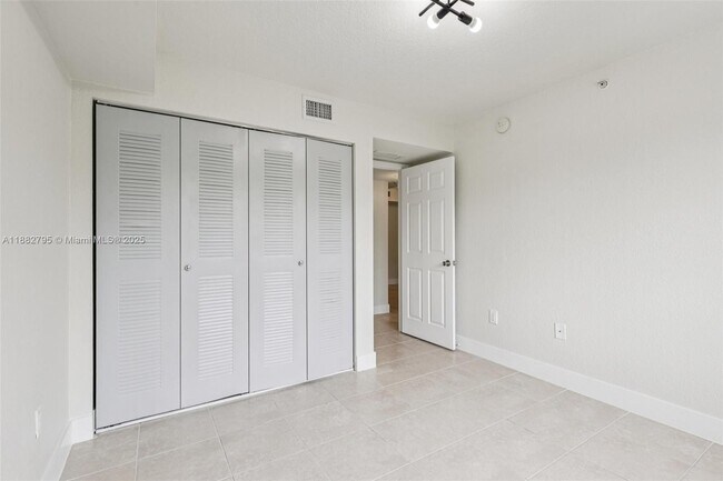 Building Photo - 15470 SW 284th St