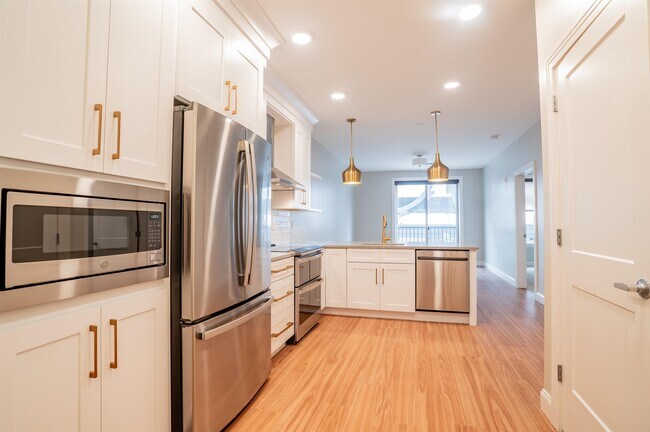 Building Photo - 99 Foundry Pl