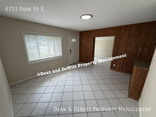 Building Photo - 6711 Park St S