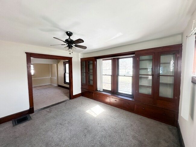 Building Photo - 14812 Westropp Ave