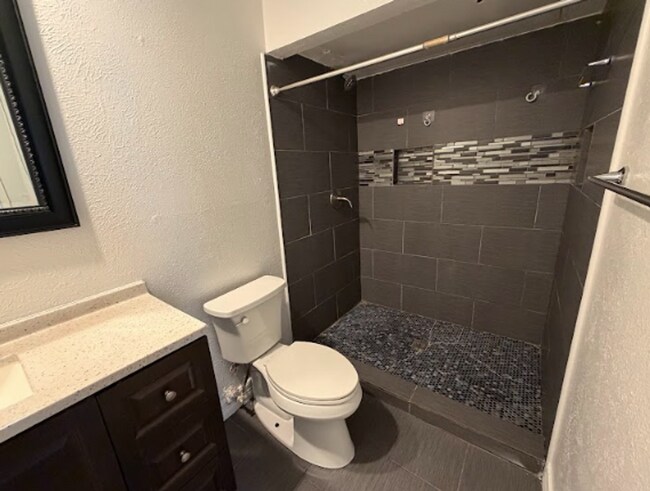 Building Photo - **MOVE IN READY HOME IN ALLEN**