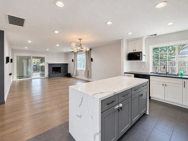 Building Photo - 4610 Chateau Park Ct