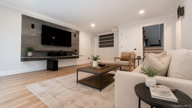 Building Photo - 16 Brookside Dr