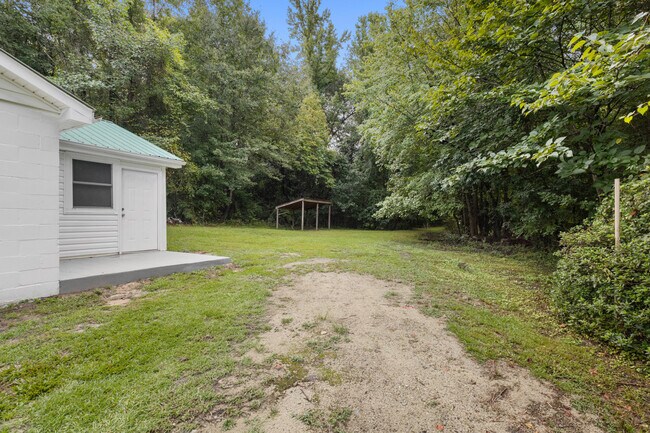 Building Photo - 2641 Burgaw Hwy