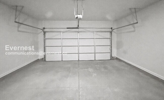 Building Photo - 8155 Huspa Ave