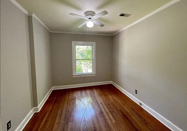 Building Photo - 803 S St Claire Dr