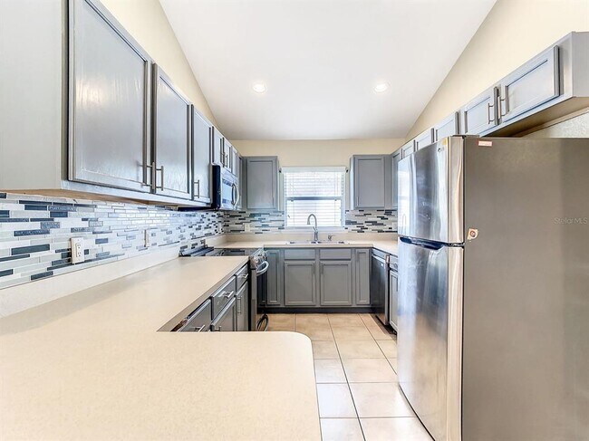 Building Photo - 2355 Hadley Way