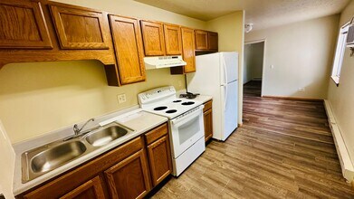 Building Photo - Williams Ave Apartments