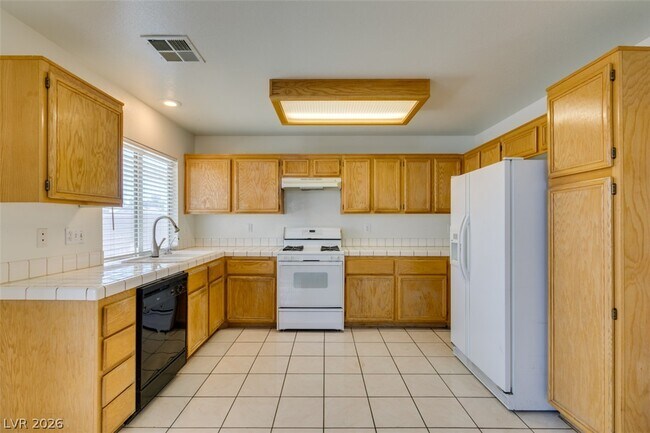 Building Photo - 1109 Torington Dr