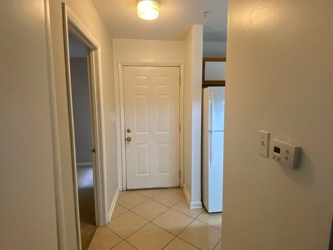 Building Photo - 1341-001 Crab Orchard Drive Unit 001