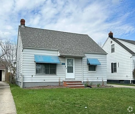 Building Photo - 19309 Fairway Ave