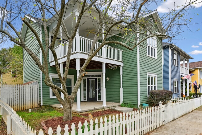 Building Photo - 439 Grant St SE