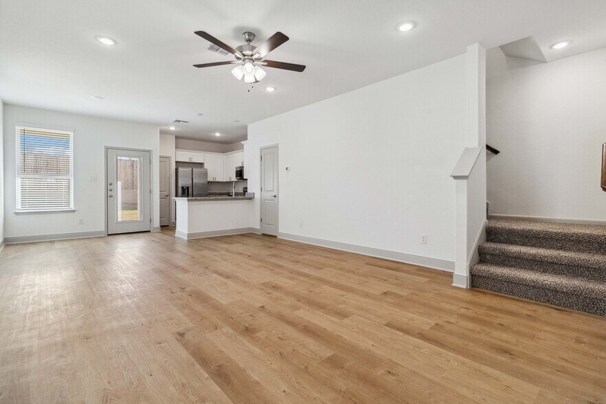 Building Photo - 10207 Tulipwood Run