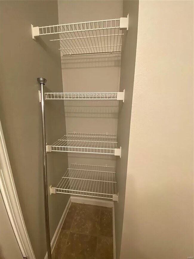 Building Photo - 15905 Tracker Ln