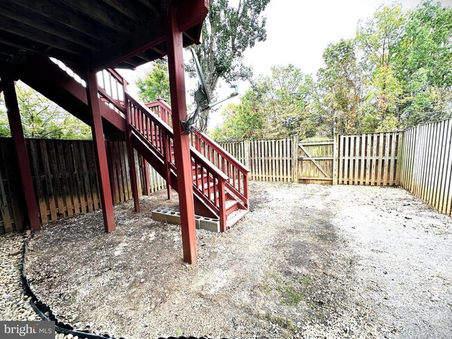 Building Photo - 22609 Welborne Manor Square