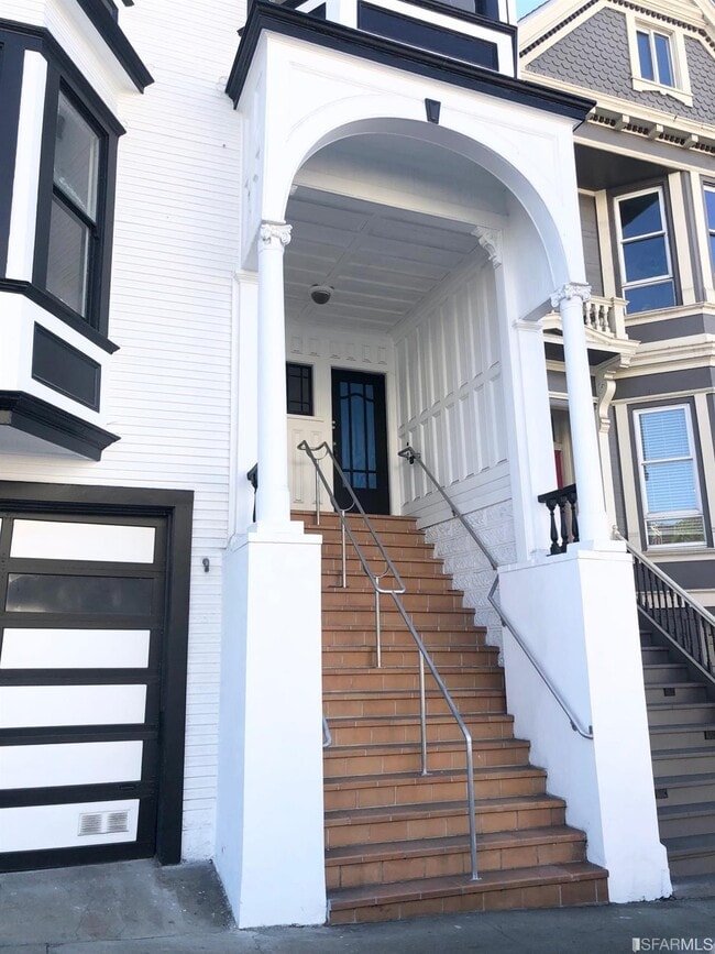 Building Photo - 1482 Guerrero St